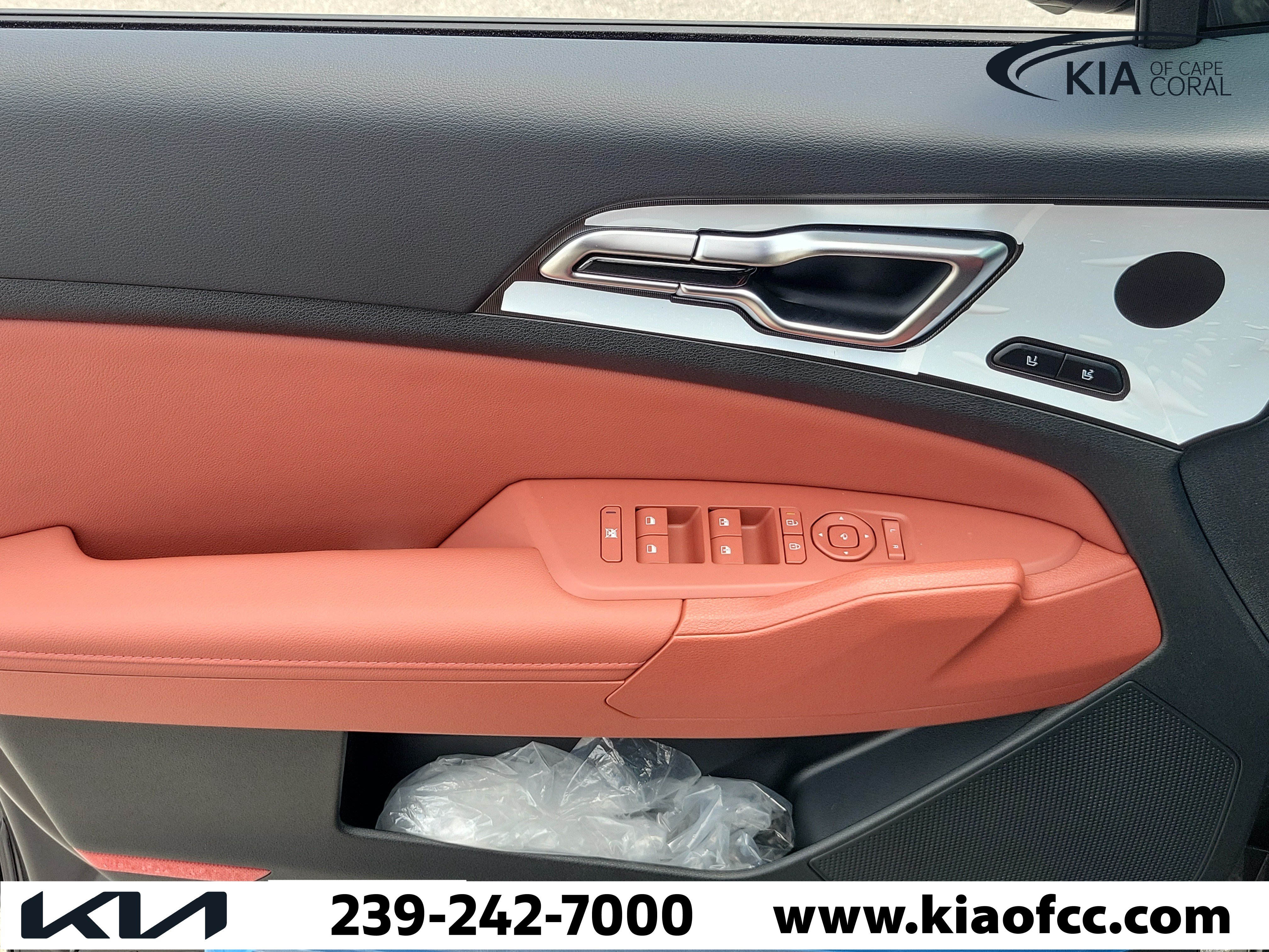 New 2027 Kia Sportage SX FWD image 23