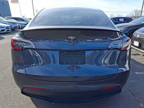 Used 2022 Tesla Model Y Performance image 5