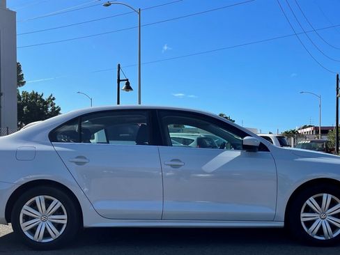 Used 2017 Volkswagen Jetta S image 7