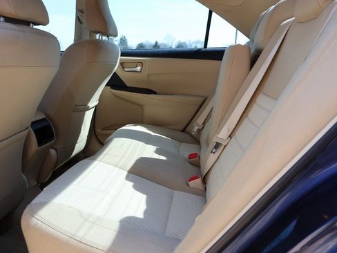 Used 2017 Toyota Camry LE image 18