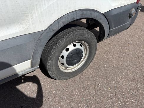 Used 2020 Ford Transit 250 Medium Roof RWD image 11