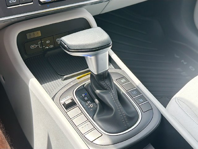 New 2026 Hyundai Kona SEL Sport FWD image 16