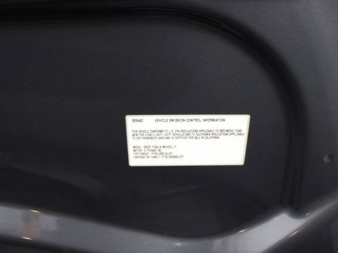 Used 2023 Tesla Model Y Long Range image 32