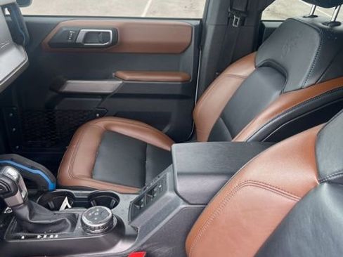 Used 2023 Ford Bronco Outer Banks AWD/4WD image 14