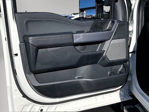 Used 2025 Ford F150 Lariat w/ Equipment Group 502A High image 21