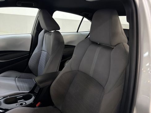 Used 2023 Toyota Corolla SE image 13