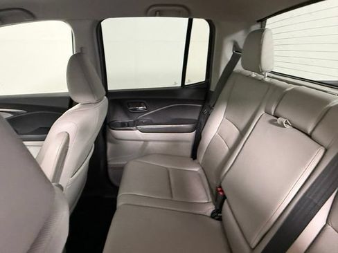 Used 2017 Honda Ridgeline RTL-T image 35