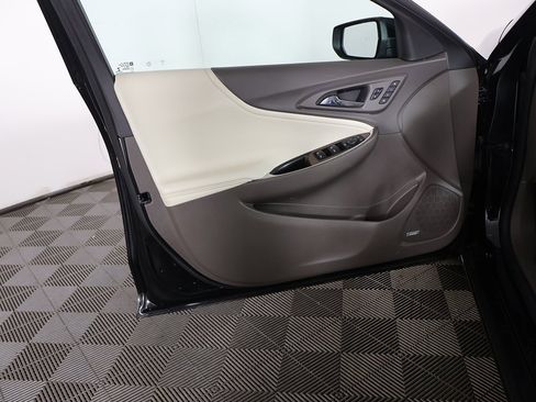 Used 2024 Chevrolet Malibu LT image 23