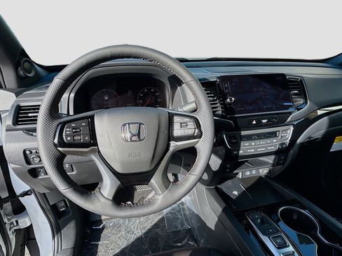 New 2026 Honda Ridgeline Black Edition image 10