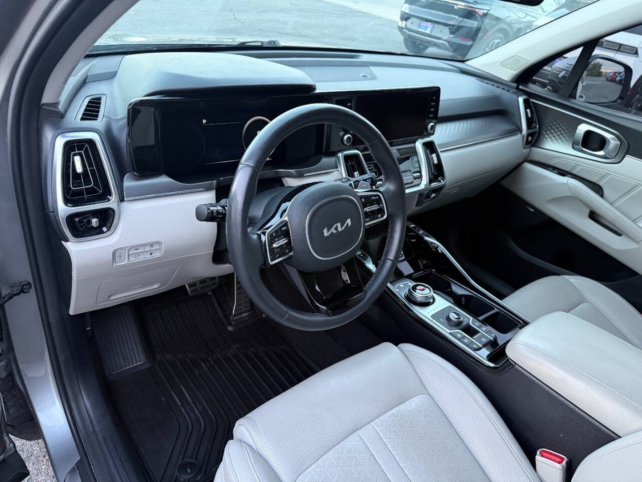 Used 2023 Kia Sorento SX Prestige AWD/4WD image 31