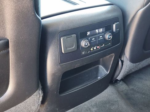 Used 2015 Chevrolet Tahoe LT image 34