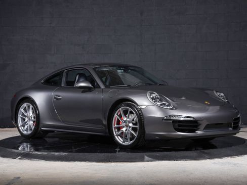 Used 2013 Porsche 911 Carrera 4S AWD/4WD image 2