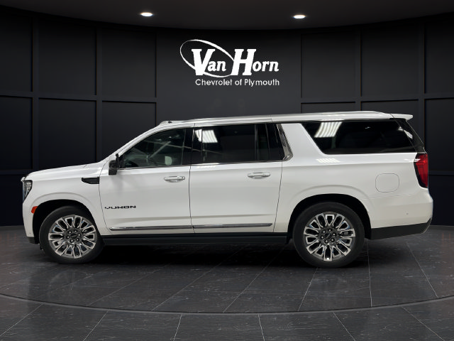 Used 2024 GMC Yukon XL Denali Ultimate AWD/4WD image 4