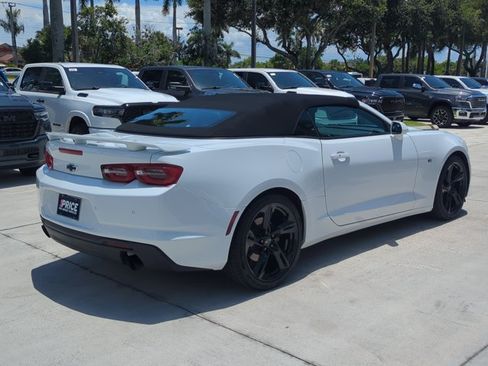 Used 2024 Chevrolet Camaro LT RWD image 5
