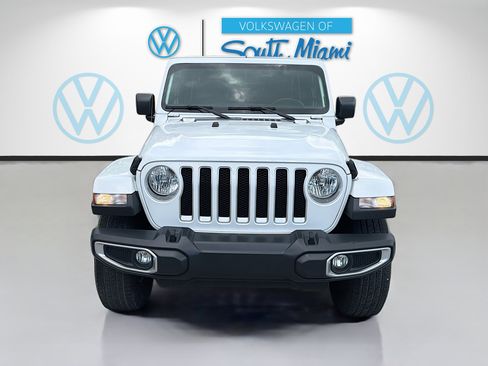 Used 2019 Jeep Wrangler Unlimited Sahara AWD/4WD image 2