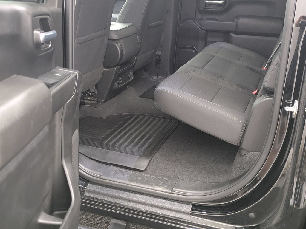 Used 2023 Chevrolet Silverado 1500 Custom AWD/4WD image 16