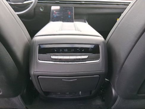 Used 2025 Cadillac Escalade Sport Platinum image 27