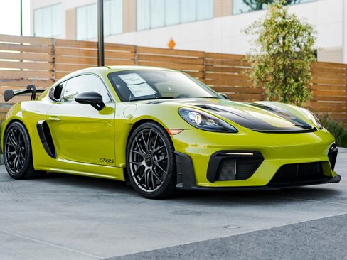 Used 2023 Porsche 718 Cayman GT4 RS image 7