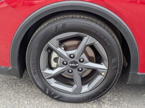 Used 2025 Kia K4 LXS image 30