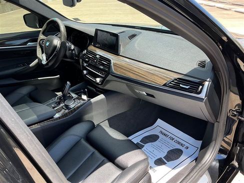 Used 2018 BMW 530e xDrive w/ Premium Package 2 AWD/4WD image 37