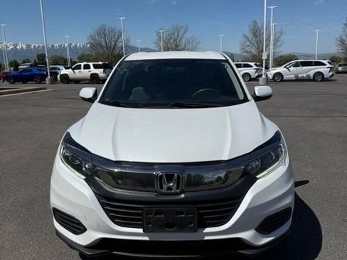 Used 2021 Honda HR-V LX image 3