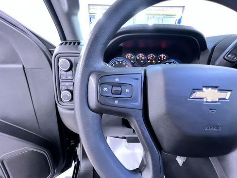 Used 2021 Chevrolet Silverado 1500 Custom AWD/4WD image 19
