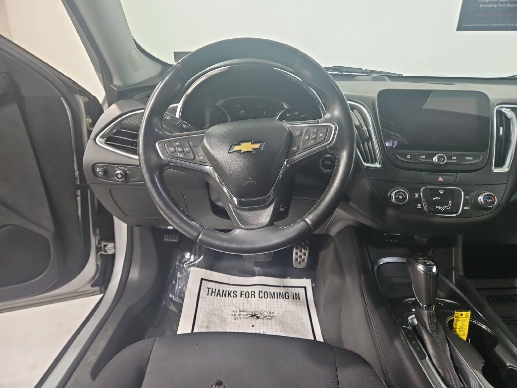 Used 2016 Chevrolet Malibu LT w/ Driver Confidence Package FWD image 14