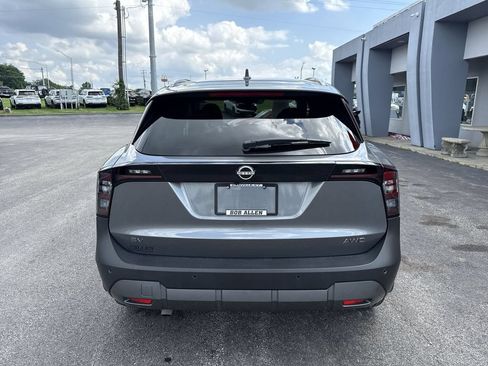 Used 2025 Nissan Kicks SV w/ SV Premium Package AWD/4WD image 18