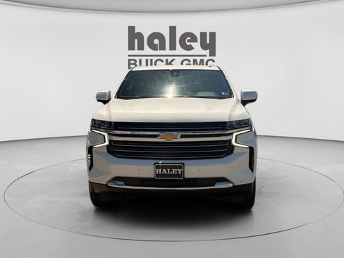 Used 2022 Chevrolet Tahoe LT w/ Max Trailering Package AWD/4WD image 8