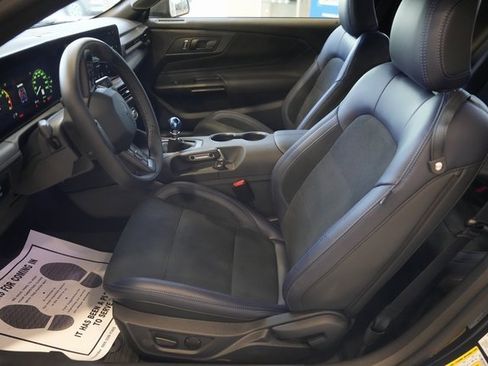 New 2025 Ford Mustang Dark Horse image 9