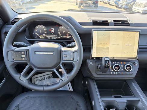 New 2026 Land Rover Defender 110 X-Dynamic SE image 4