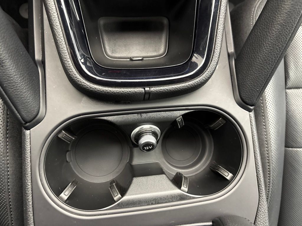 Certified 2024 Porsche Cayenne AWD/4WD image 35