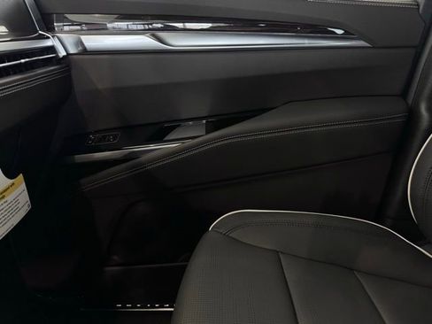 New 2026 Cadillac Escalade Luxury AWD/4WD image 25