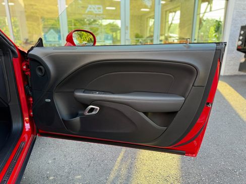 Used 2022 Dodge Challenger R/T Scat Pack RWD image 34