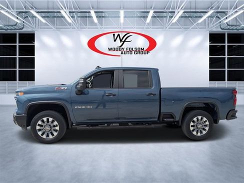 Used 2024 Chevrolet Silverado 2500 Custom w/ Custom Value Package AWD/4WD image 6