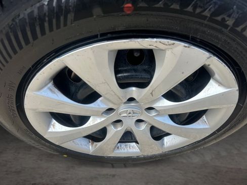 Used 2024 Toyota Corolla LE FWD image 17