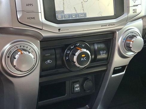 Used 2019 Toyota 4Runner SR5 Premium AWD/4WD image 17