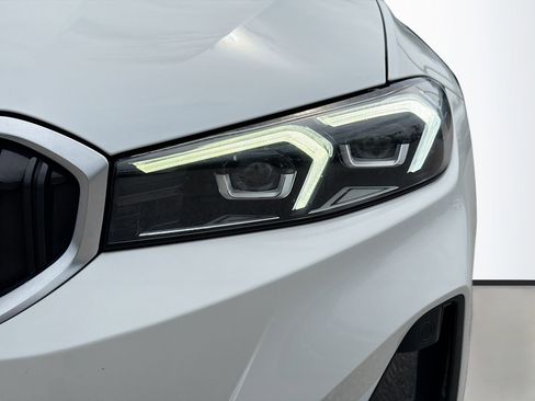 Certified 2024 BMW 330i Sedan image 8