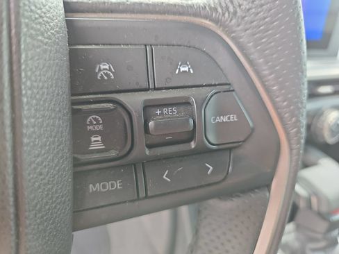 Certified 2025 Toyota Tacoma TRD Sport AWD/4WD image 19