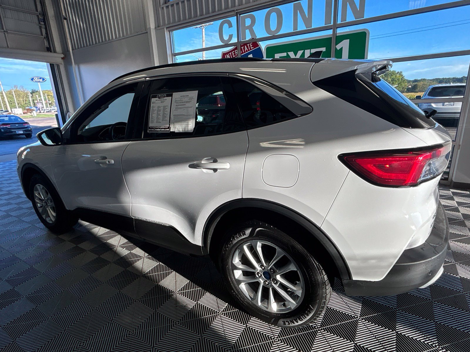 Used 2021 Ford Escape SE AWD/4WD image 4