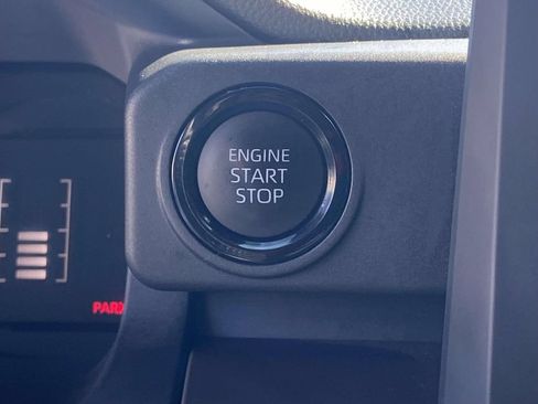 Used 2024 Toyota Tacoma SR5 AWD/4WD image 24