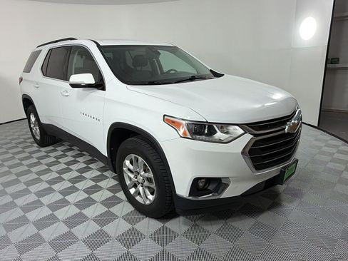 Used 2020 Chevrolet Traverse LT FWD image 7