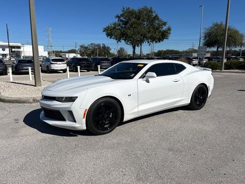 Used 2018 Chevrolet Camaro LT image 1