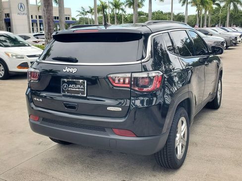 Used 2023 Jeep Compass Latitude AWD/4WD image 7
