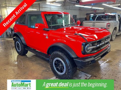 Used 2023 Ford Bronco Outer Banks w/ Sasquatch Package image 1