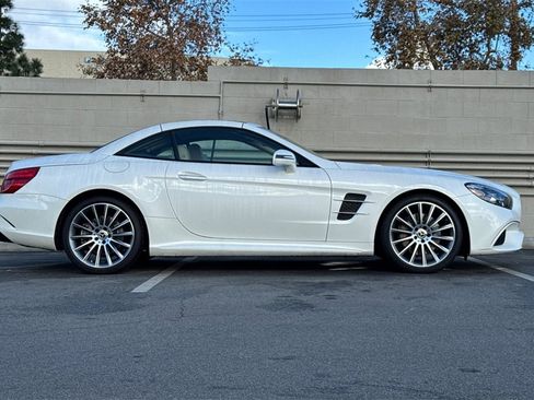 Used 2020 Mercedes-Benz SL 550 image 5