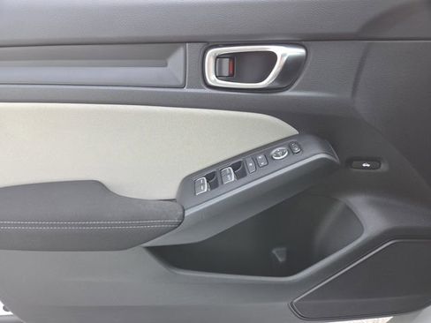 Used 2023 Honda Civic LX image 28