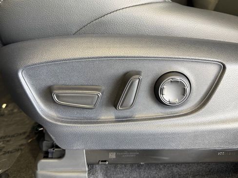 New 2026 Toyota Tacoma TRD Off-Road AWD/4WD image 18