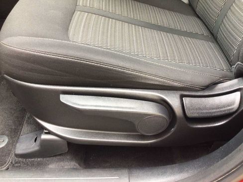 Used 2023 Kia Sorento LX FWD image 13