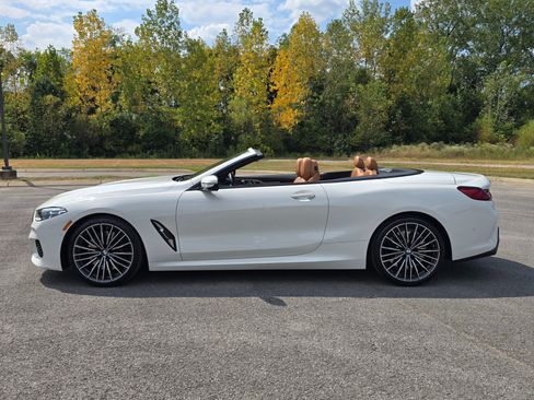 Used 2022 BMW 840i xDrive Convertible AWD/4WD image 7